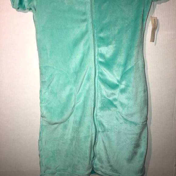 Bobbie Brooks Robe - Picture 4 of 6